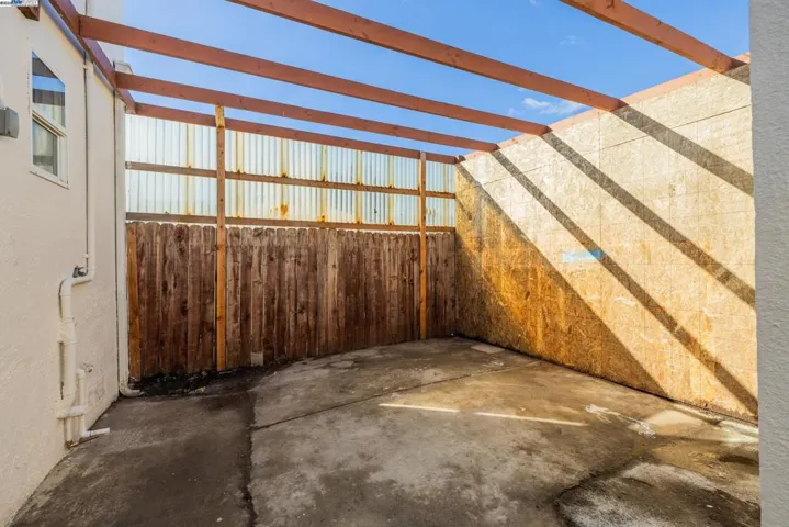 1127 60th Ave, Oakland, California 94621