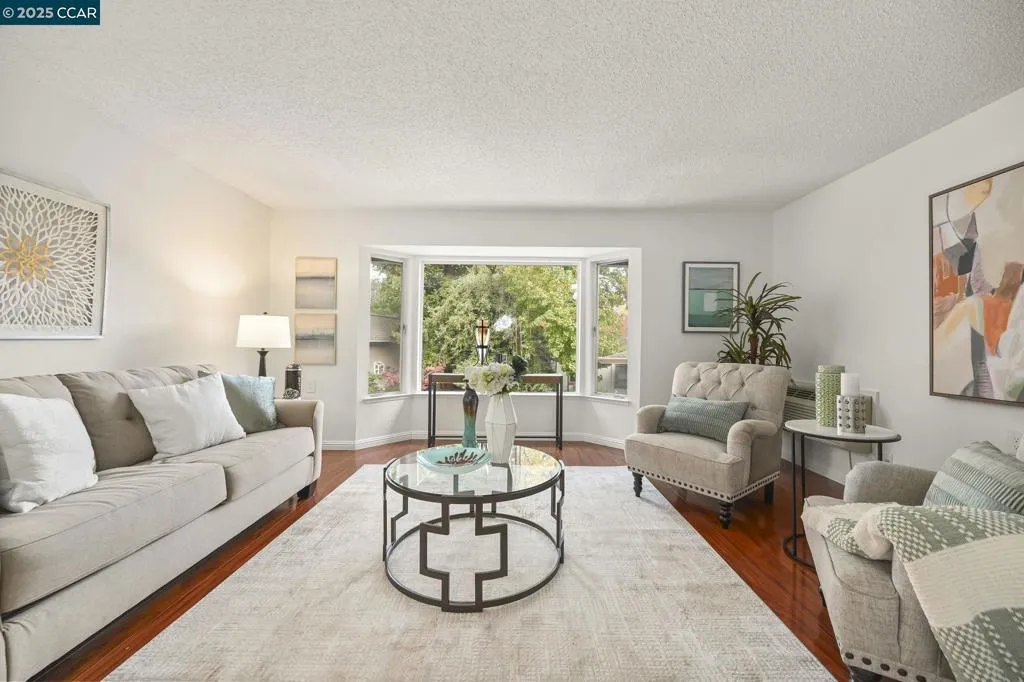 3465 Tice Creek Dr  home-pic-1