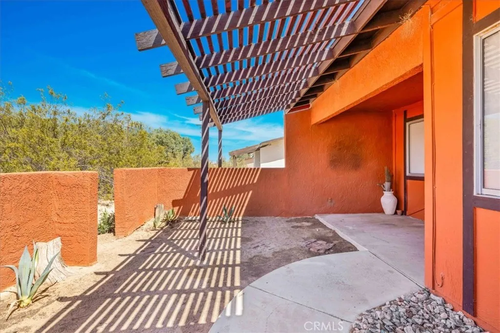 73627 Raymond Way, 29 Palms, California 92277 home-pic-3