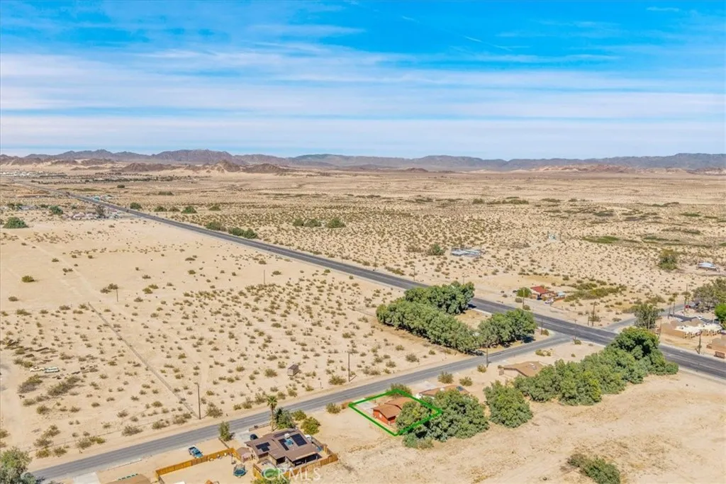 73627 Raymond Way, 29 Palms, California 92277 home-pic-35