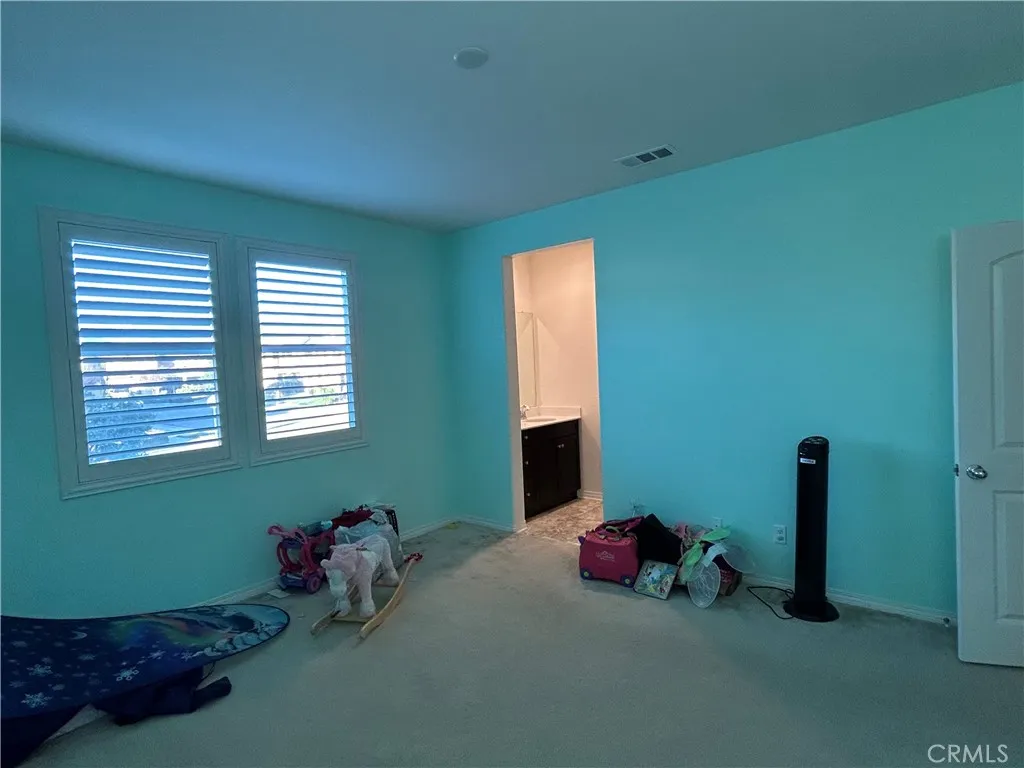 17026 Schneider, Fontana, California 92336 home-pic-33