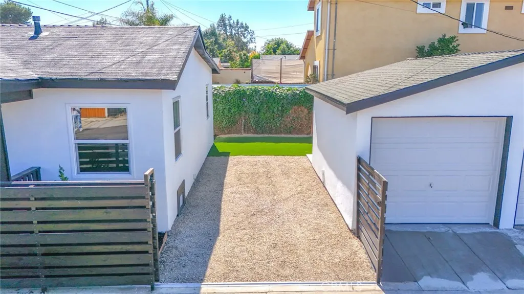 10955 S Spring Street, Los Angeles, California 90061 home-pic-19