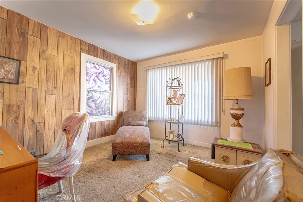 1706 W 65th Place, Los Angeles, California 90047 home-pic-18