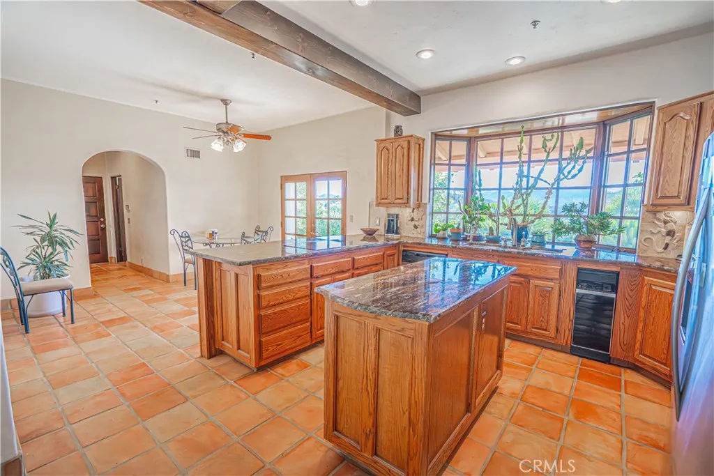 9435 Hierba, Agua Dulce, California 91390 home-pic-13
