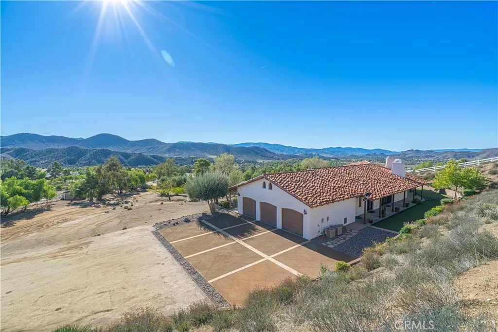 9435 Hierba, Agua Dulce, California 91390 home-pic-58