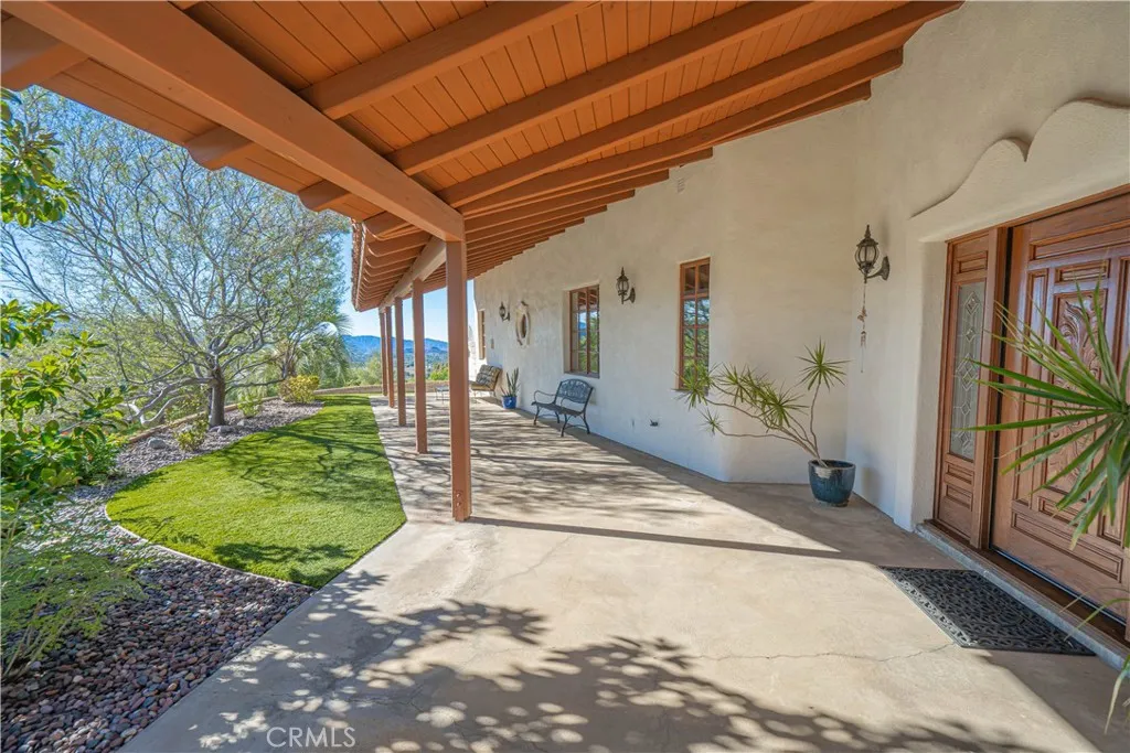 9435 Hierba, Agua Dulce, California 91390 home-pic-4