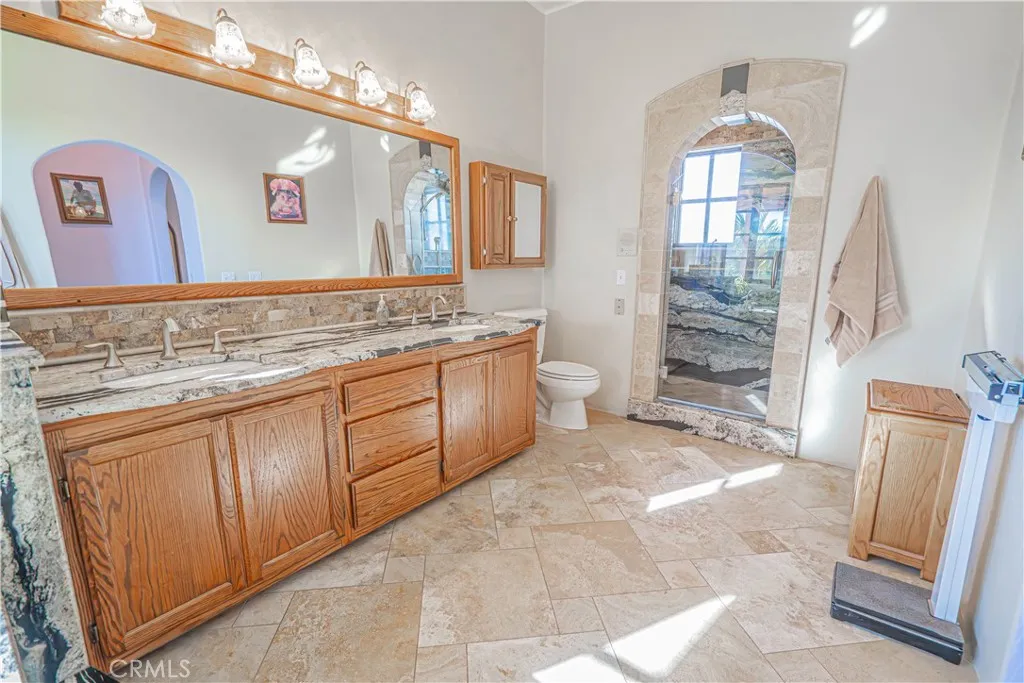 9435 Hierba, Agua Dulce, California 91390 home-pic-28