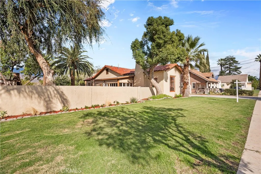 340 W 29th Street, San Bernardino, California 92405 home-pic-3