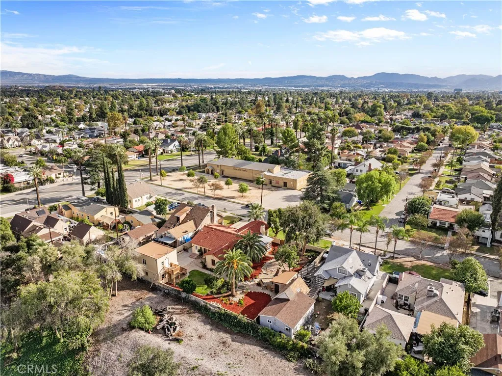 340 W 29th Street, San Bernardino, California 92405 home-pic-52