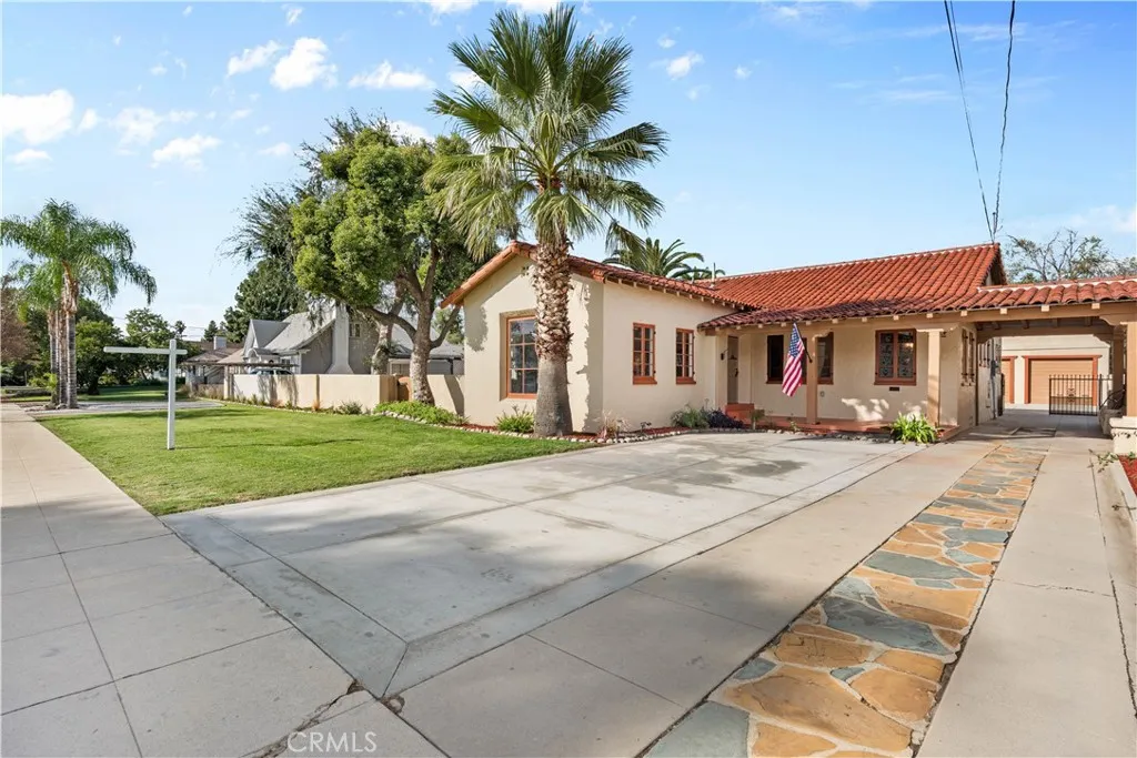 340 W 29th Street, San Bernardino, California 92405 home-pic-2