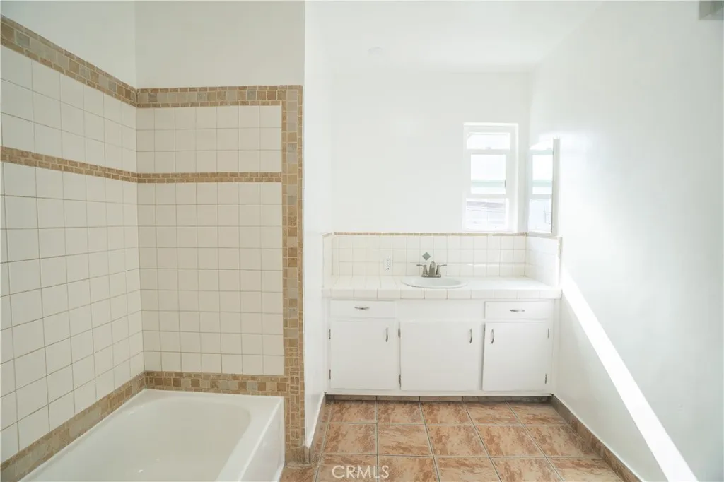 1415 Cedar, Long Beach, California 90813 home-pic-21