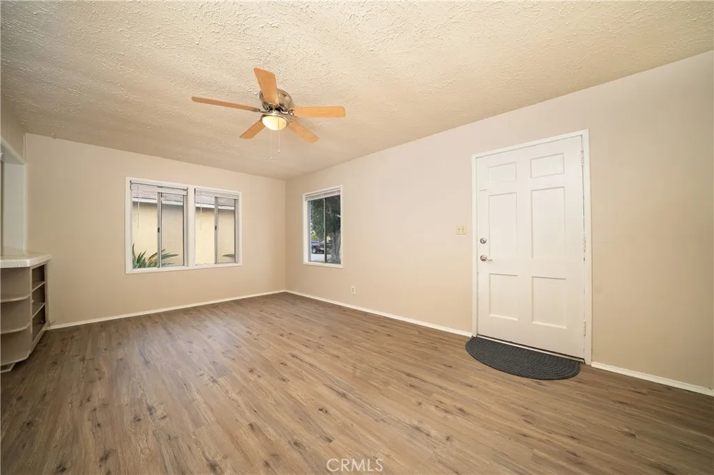6023 Whitewood Avenue, Lakewood, California 90712 home-pic-4
