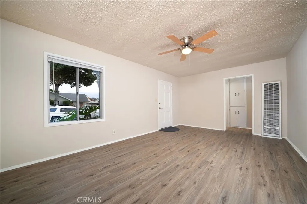 6023 Whitewood Avenue, Lakewood, California 90712 home-pic-5