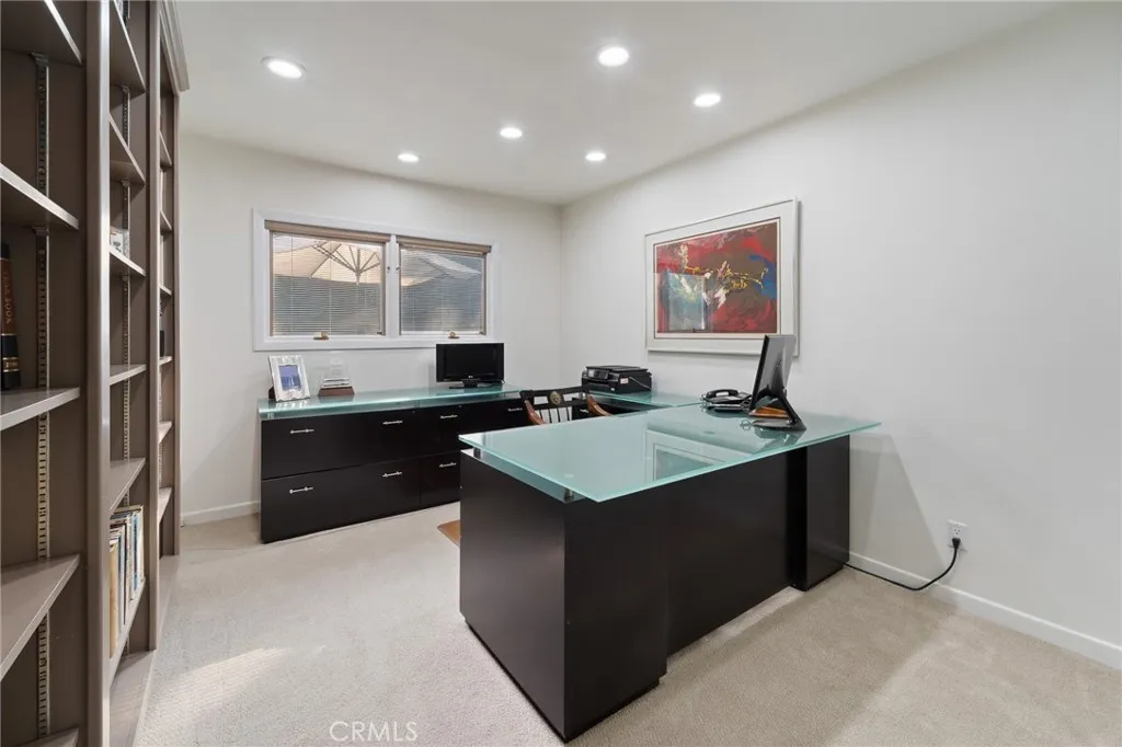 3601 Cananea, Encino, California 91436 home-pic-30
