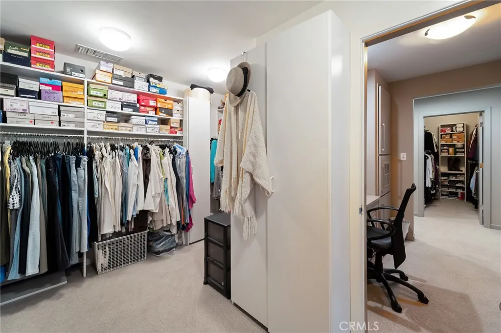 3601 Cananea, Encino, California 91436 home-pic-43