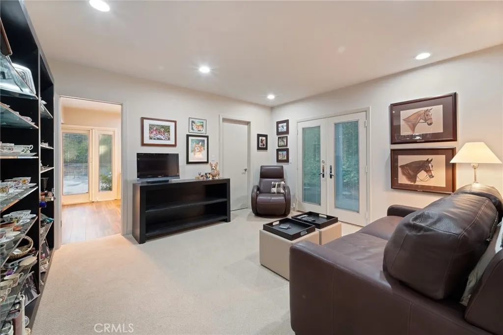 3601 Cananea, Encino, California 91436 home-pic-33