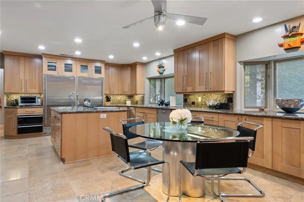 3601 Cananea, Encino, California 91436 home-pic-24