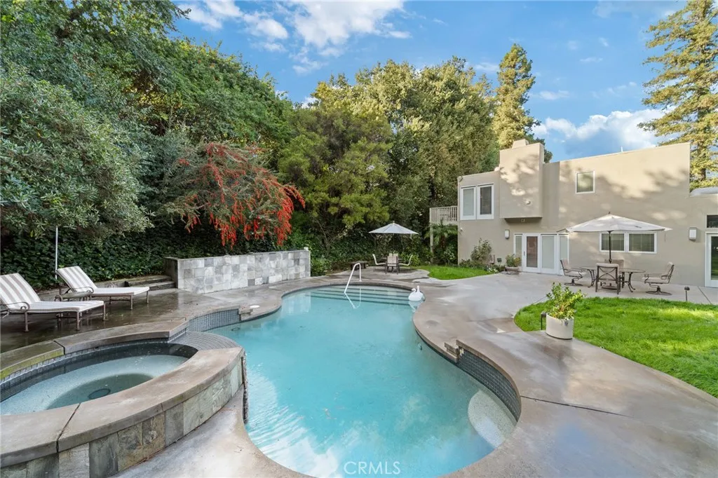 3601 Cananea, Encino, California 91436 home-pic-48