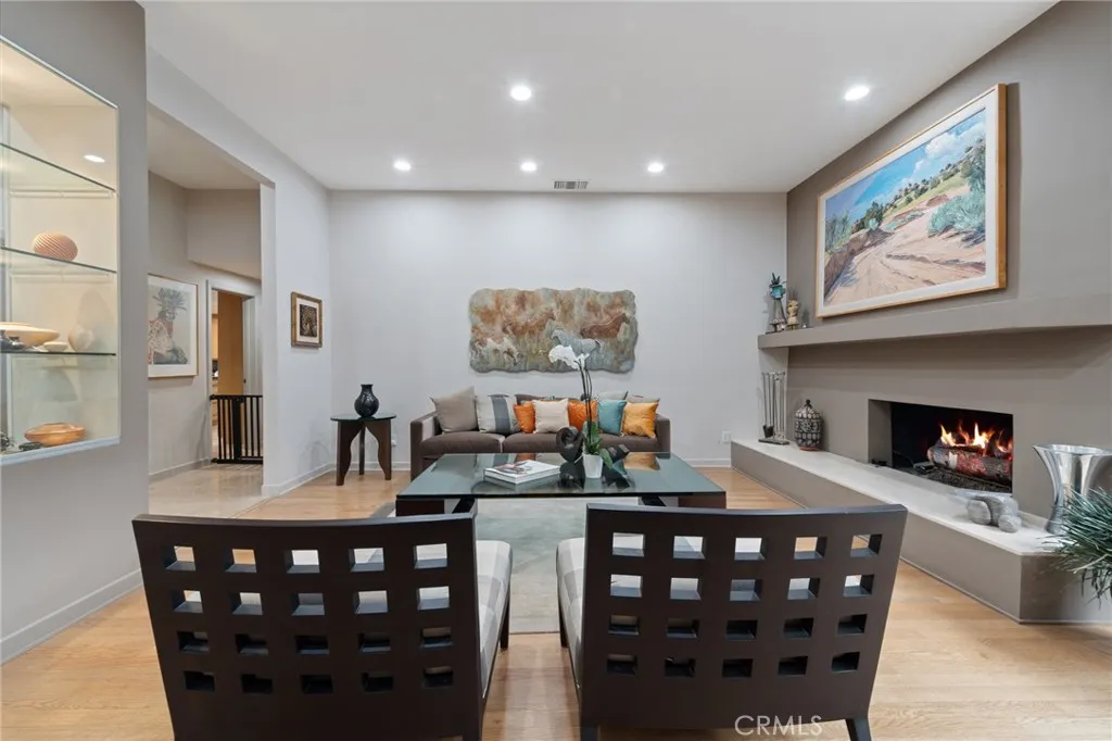 3601 Cananea, Encino, California 91436 home-pic-10