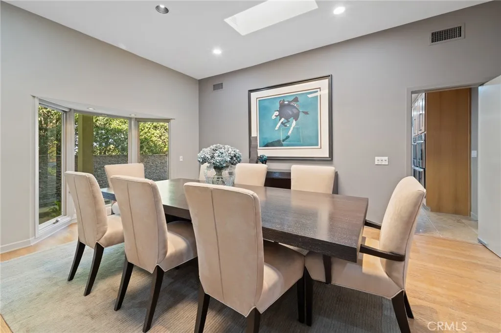 3601 Cananea, Encino, California 91436 home-pic-15