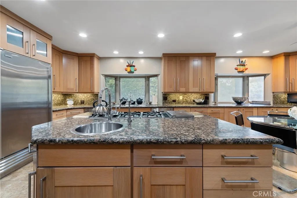 3601 Cananea, Encino, California 91436 home-pic-22