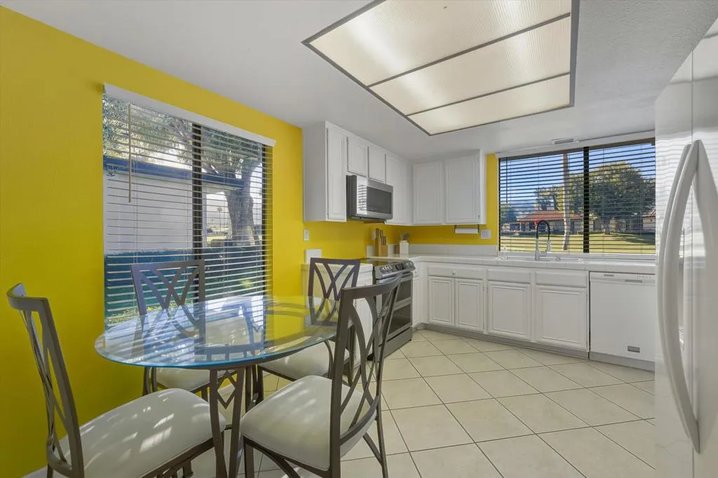 25 Torremolinos Drive, Rancho Mirage, California 92270 home-pic-9