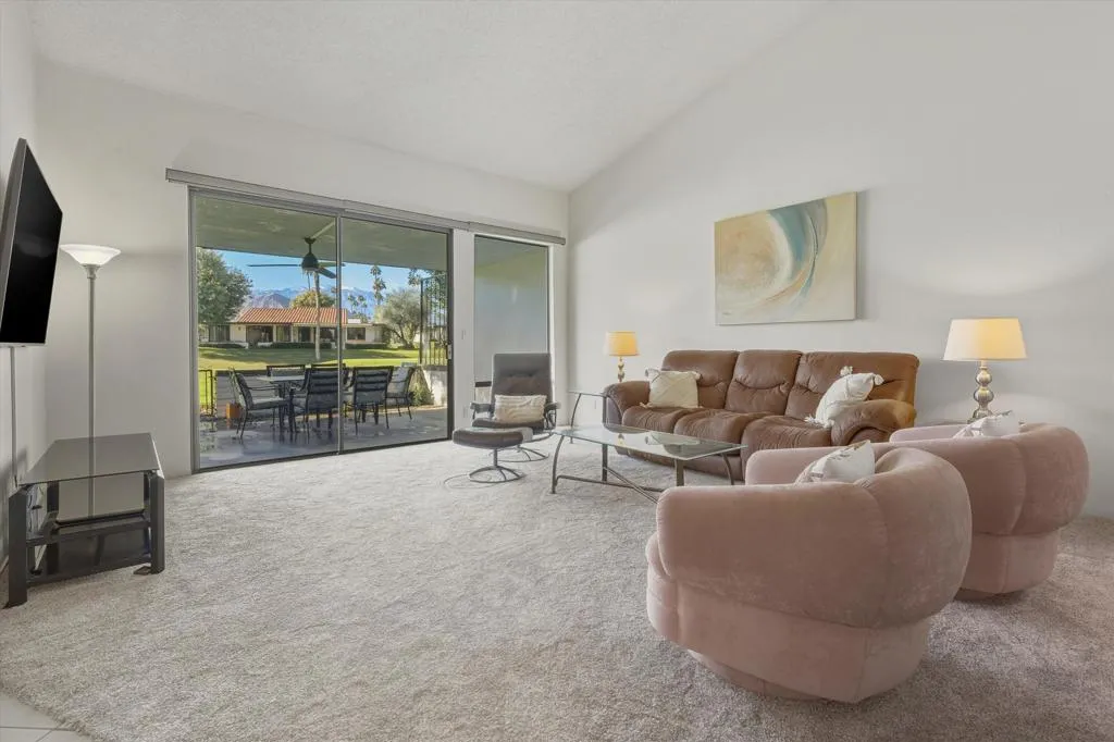 25 Torremolinos Drive, Rancho Mirage, California 92270 home-pic-3
