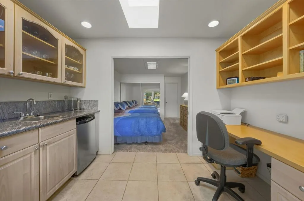 25 Torremolinos Drive, Rancho Mirage, California 92270 home-pic-7