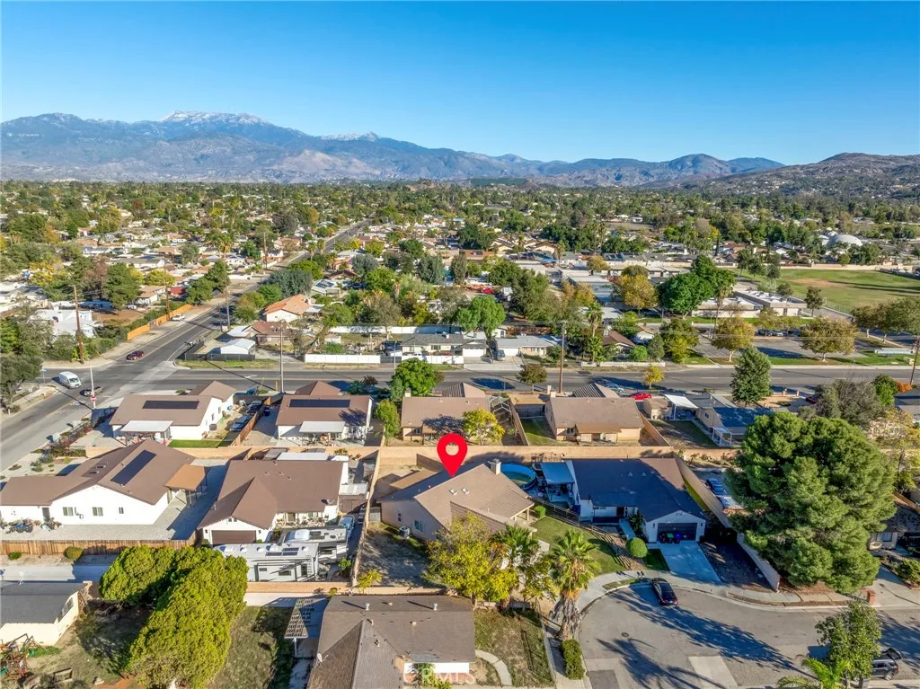 1230 Shellie Lane, Hemet, California 92543 home-pic-35