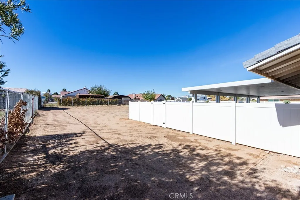 7486 Langdon, Hesperia, California 92345 home-pic-52