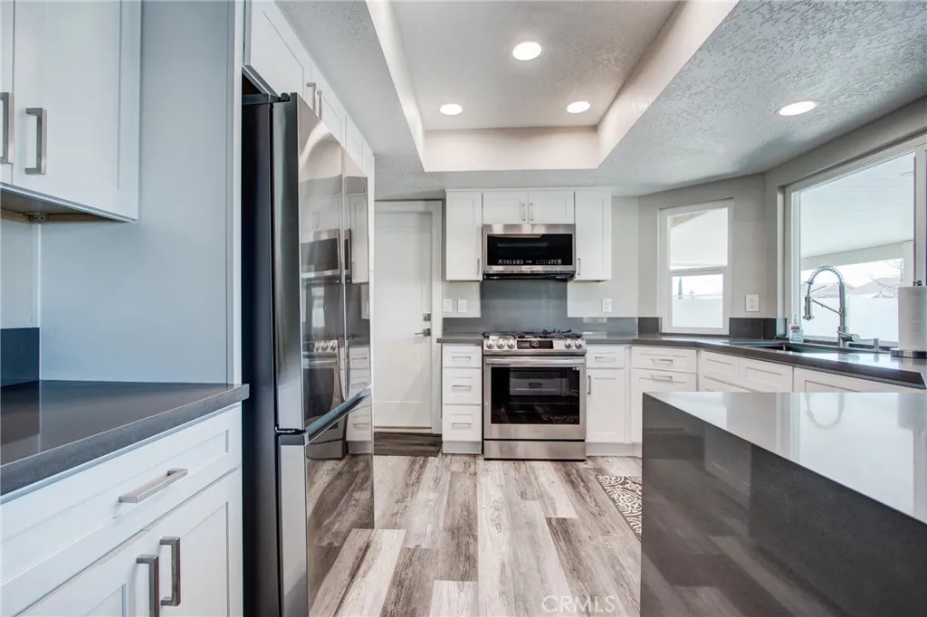 7486 Langdon, Hesperia, California 92345 home-pic-18