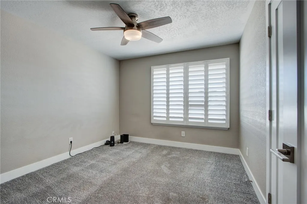 7486 Langdon, Hesperia, California 92345 home-pic-26