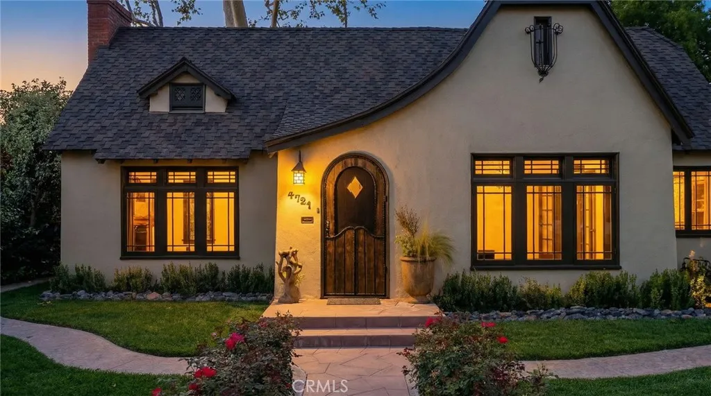 4721 Somerset, Riverside, California 92507 home-pic-1