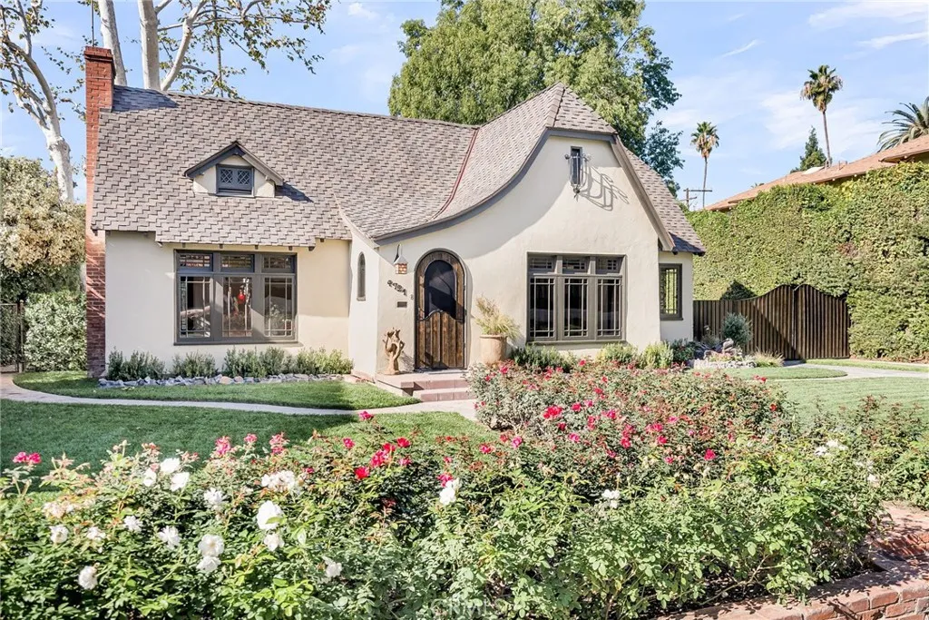4721 Somerset, Riverside, California 92507 home-pic-3