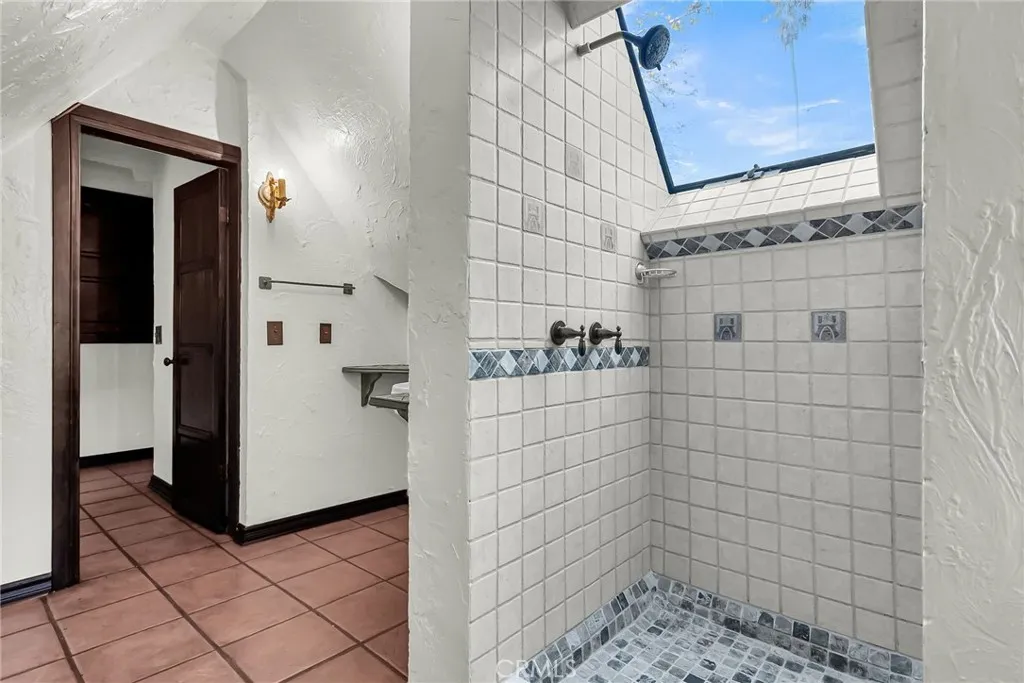4721 Somerset, Riverside, California 92507 home-pic-42