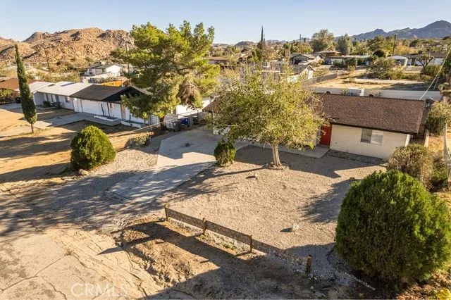 61593 Capilla, Joshua Tree, California 92252 home-pic-30