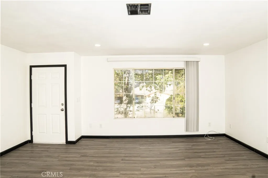 61593 Capilla, Joshua Tree, California 92252 home-pic-1