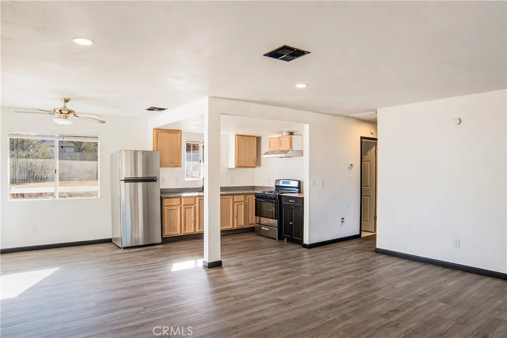 61593 Capilla, Joshua Tree, California 92252 home-pic-4