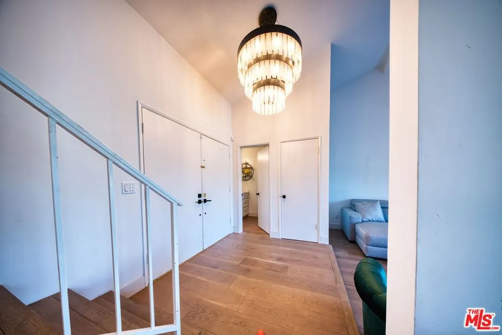 12721 Sanford Street, Los Angeles, California 90066 home-pic-16