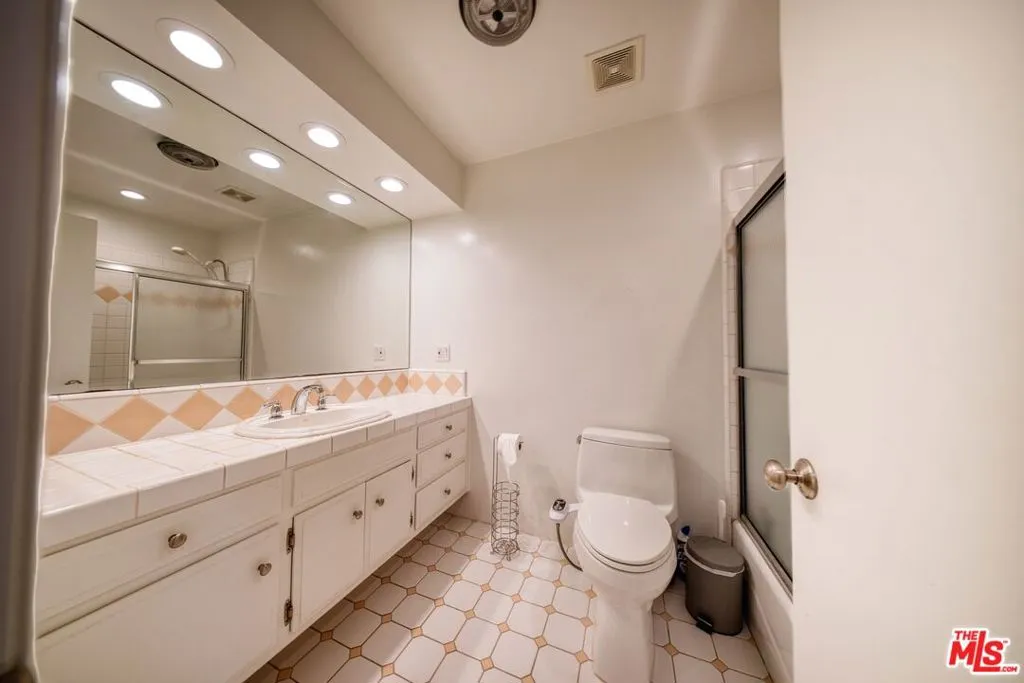 12721 Sanford Street, Los Angeles, California 90066 home-pic-15