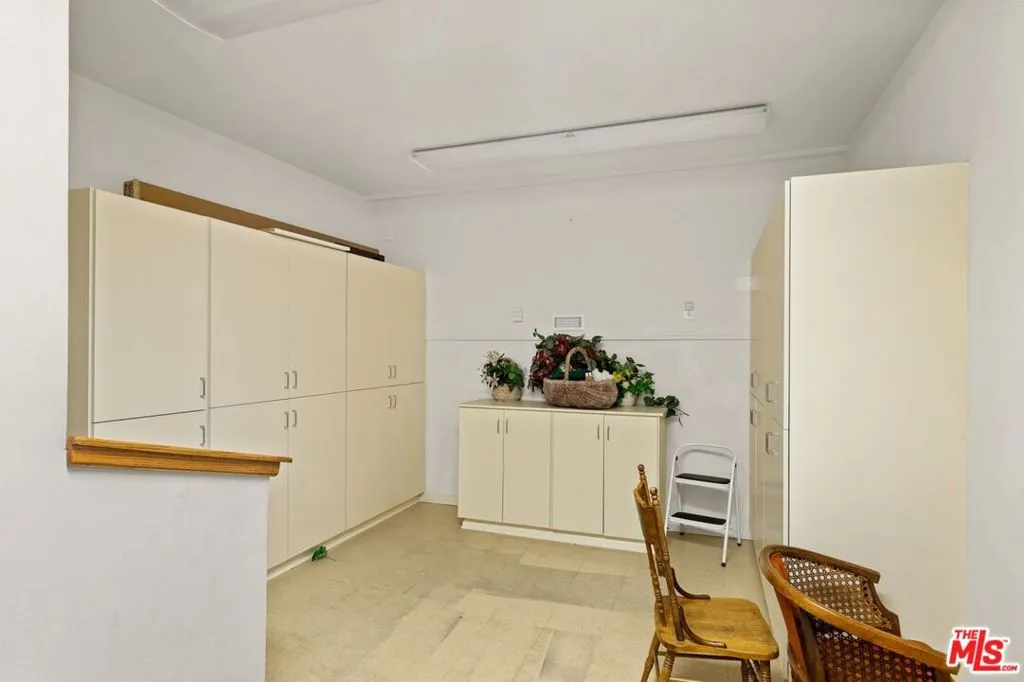 676 Zurich Drive, Lake Arrowhead, California 92352 home-pic-34