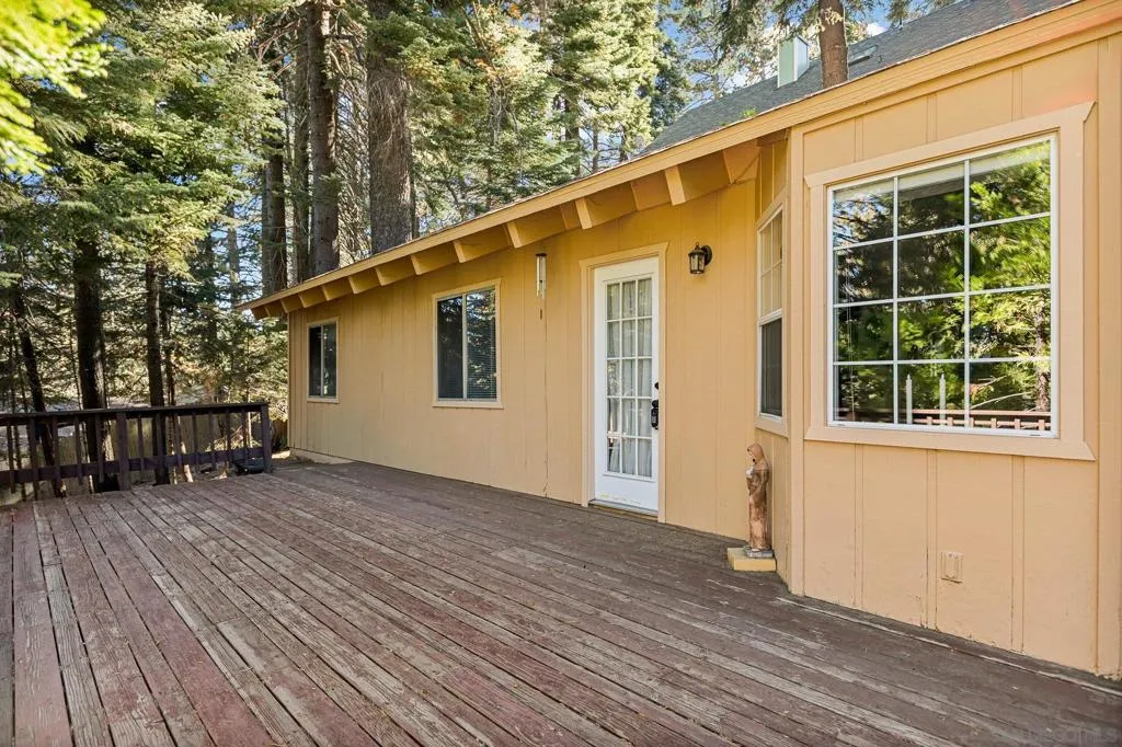 26582 Lake Forest Dr, Twin Peaks, California 92391 home-pic-3
