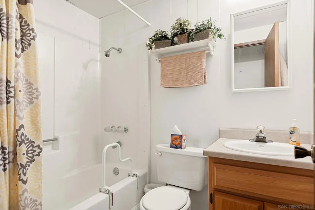 26582 Lake Forest Dr, Twin Peaks, California 92391 home-pic-24