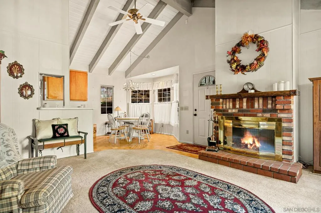 26582 Lake Forest Dr, Twin Peaks, California 92391 home-pic-8