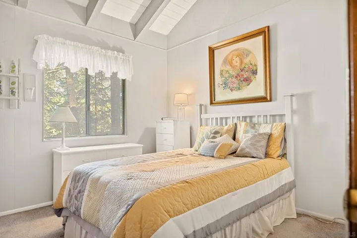 26582 Lake Forest Dr, Twin Peaks, California 92391