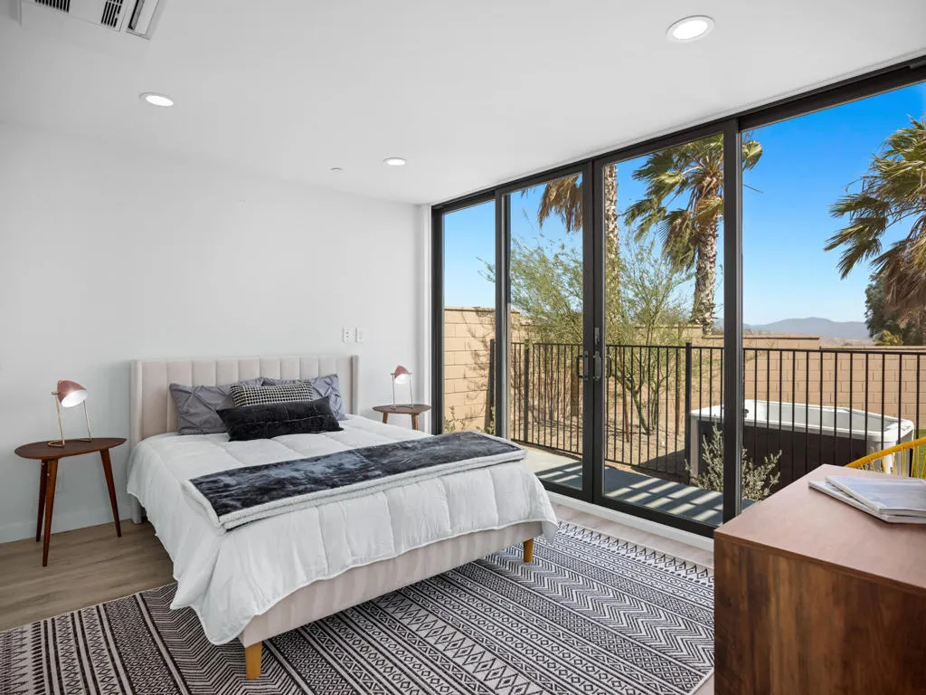 13821 Scenic Crest Circle, Desert Hot Springs, California 92240 home-pic-19