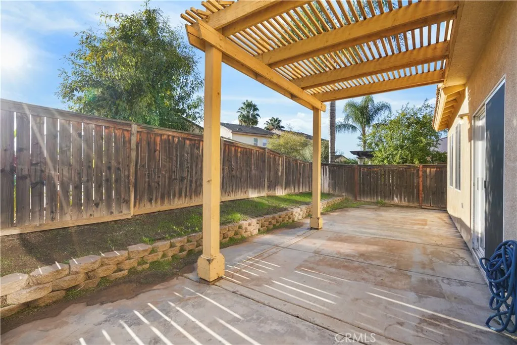 1465 Albillo, Perris, California 92571 home-pic-14