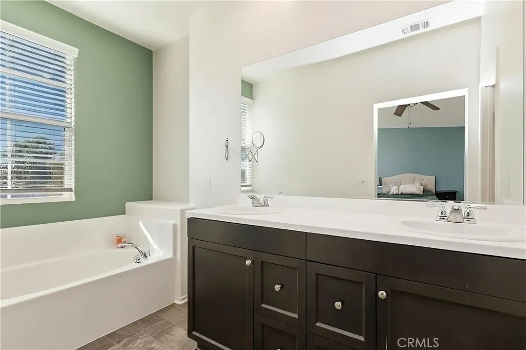 27351 Georgetown, Menifee, California 92584 home-pic-15