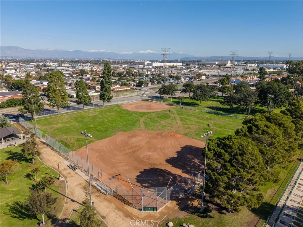 9421 Dearborn, South Gate, California 90280 home-pic-64