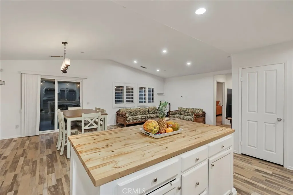 29410 Meadow, Lake Elsinore, California 92530 home-pic-9